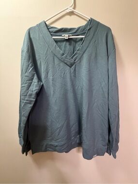 Orvis Women's V-Neck Long Sleeve Sweatshirt - Teal